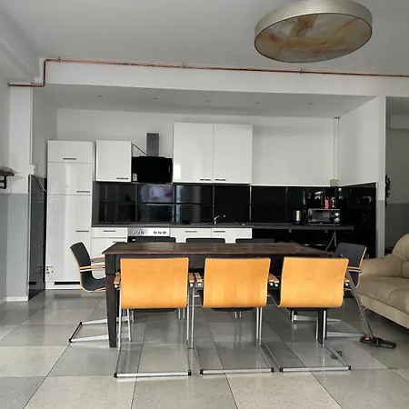 La Bella Casa *